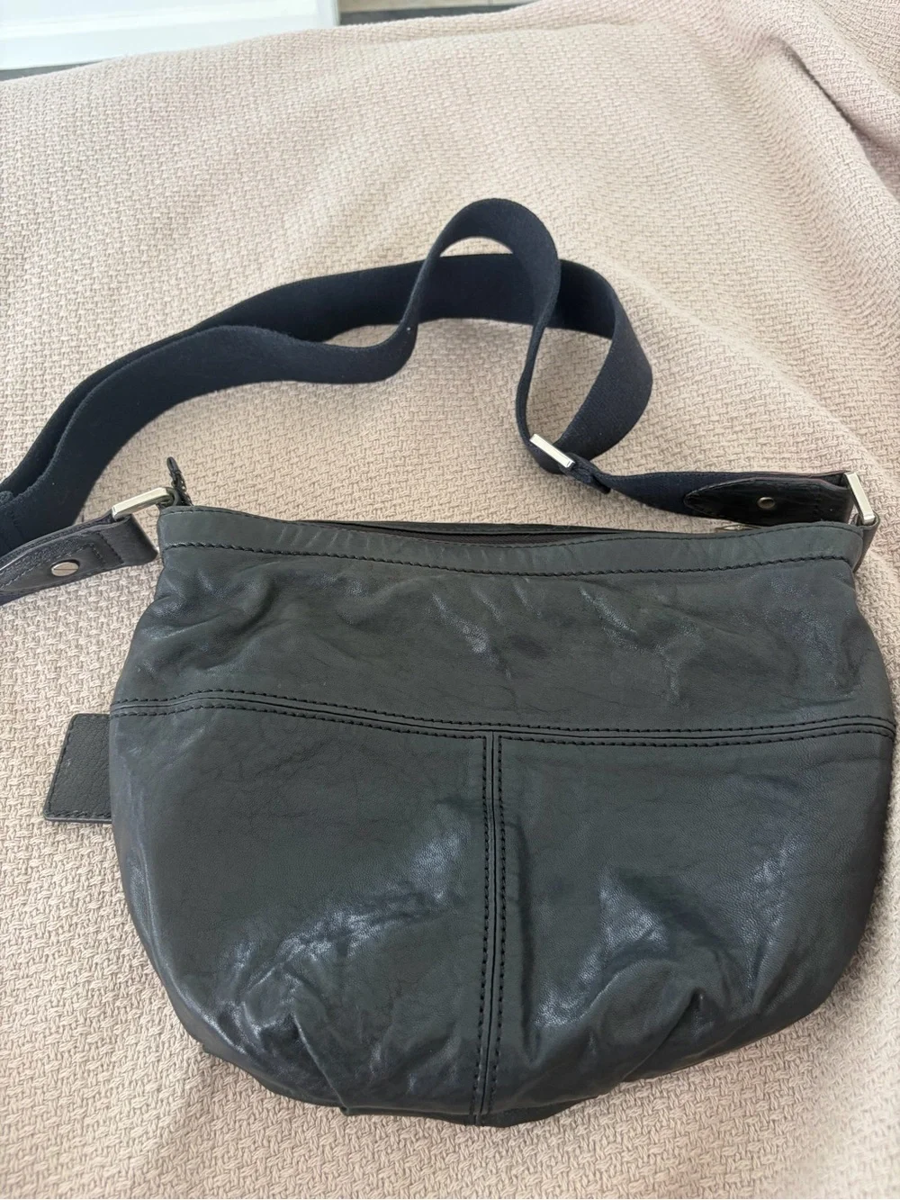 L.A.M.B shoulder bag. Y2K Black Leather crossbody. Hobo style